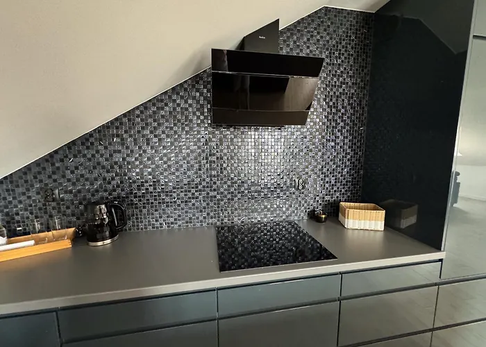 Polny Zakatek - Ostry Rog